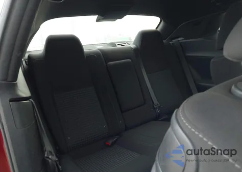 2017 Dodge Challenger Sxt z USA, uszkodzony, nr VIN 2C3CDZAG9HH633464